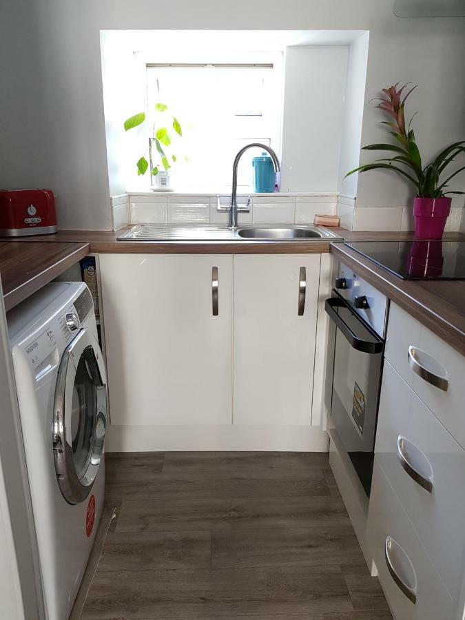 דירות Townhouse In Centre Of קוב מראה חיצוני תמונה